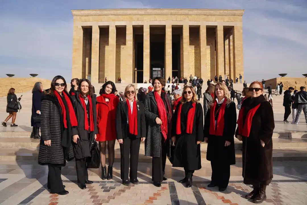 TÜKD 76. Yıl Dönümünde ATA’nın Huzurunda 12